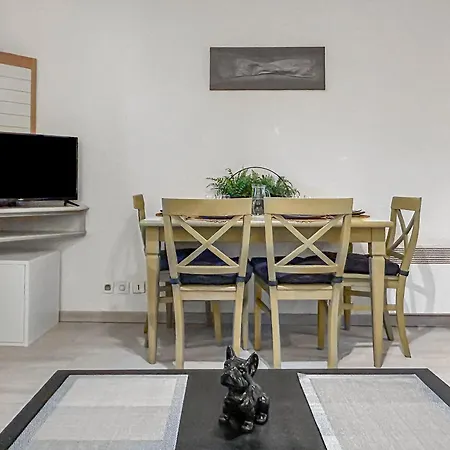 Résidence Ensoleillée Avec Piscine Сasa de vacaciones Saint-Raphaël