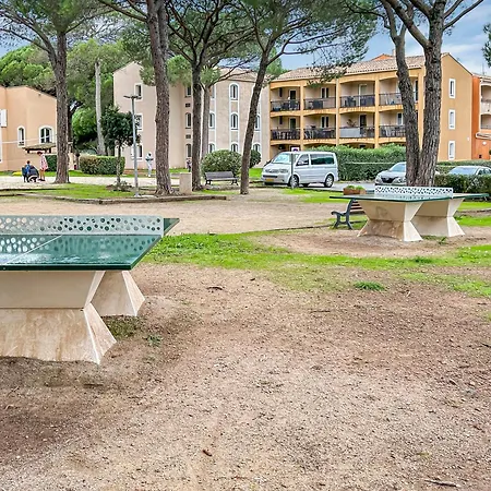 Сasa de vacaciones Résidence Ensoleillée Avec Piscine Saint-Raphaël