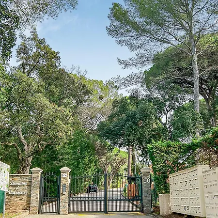Résidence Ensoleillée Avec Piscine Saint-Raphaël