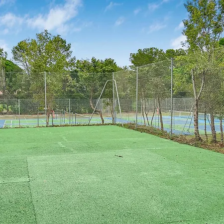بيت للعطل Ensoleillee Avec Piscine Saint-Raphaël